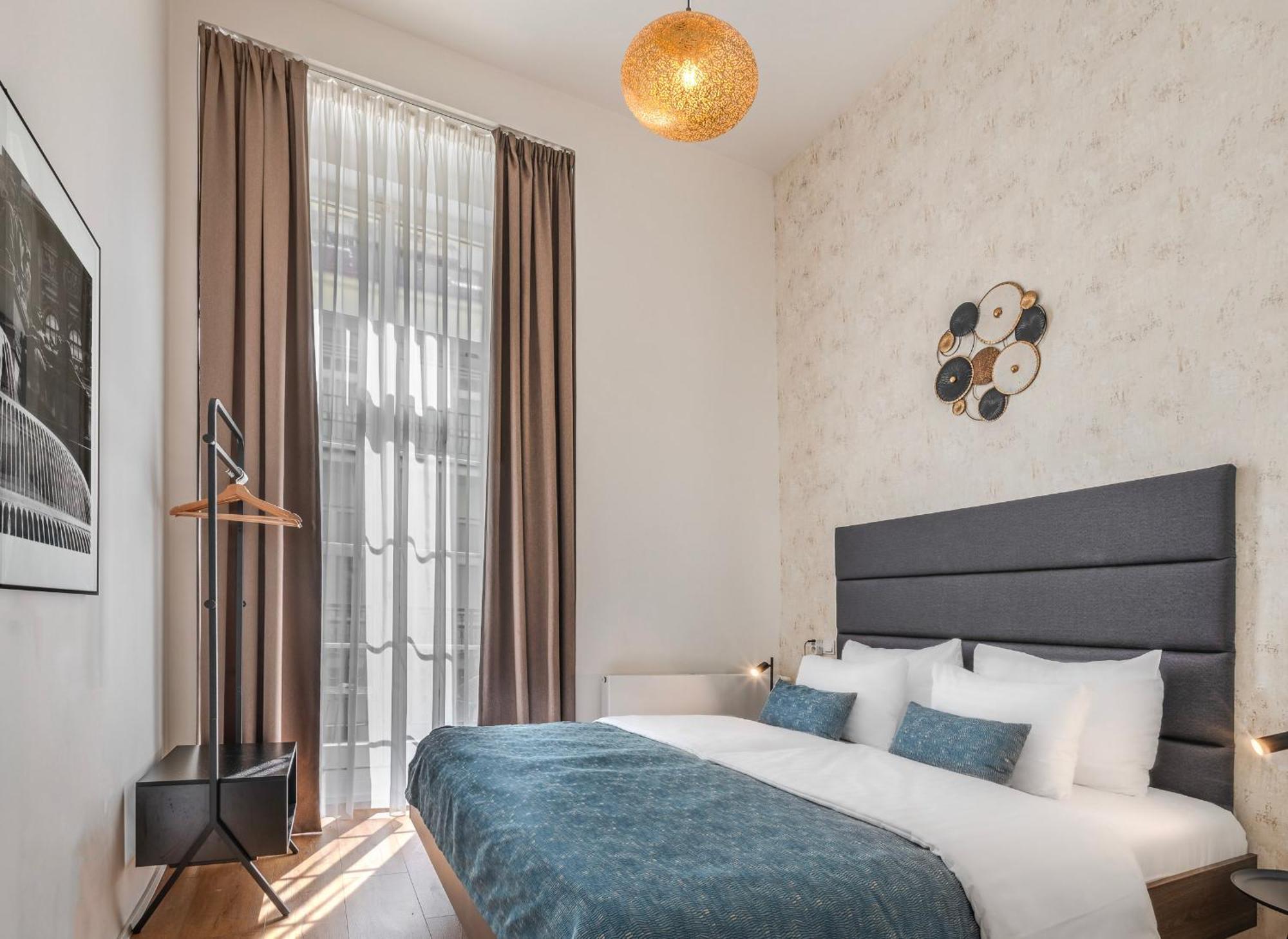 Vn48 Suites By Adrez Prague Exterior photo